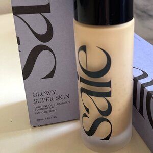 Glowy Super Skin Tint Foundation — Lightweight Medium Coverage